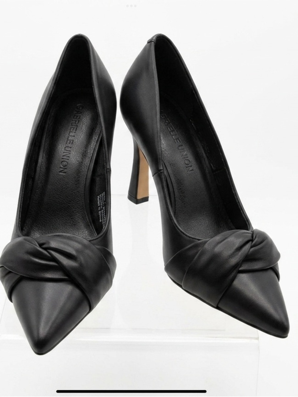 Knotted Pointed-Toe Women’s Heels in Black